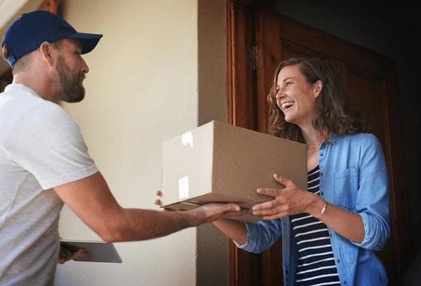 Parcel Delivery Explained: A Complete Beginner's Guide